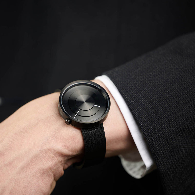 "それは小さな宇宙"【oo watch】モデル002(Saturn Black)