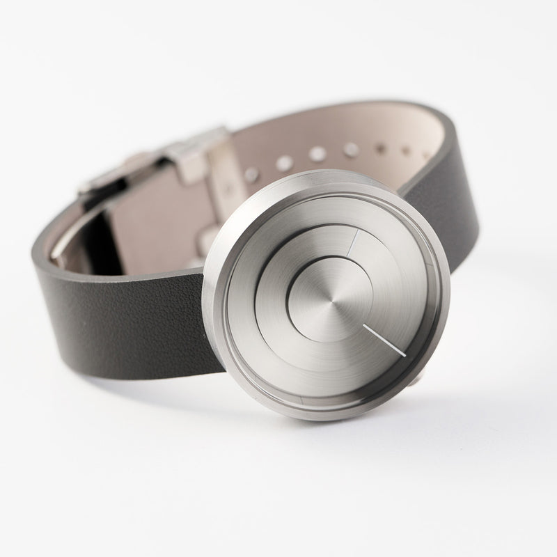 "それは小さな宇宙"【oo watch】モデル001(Moon Silver)