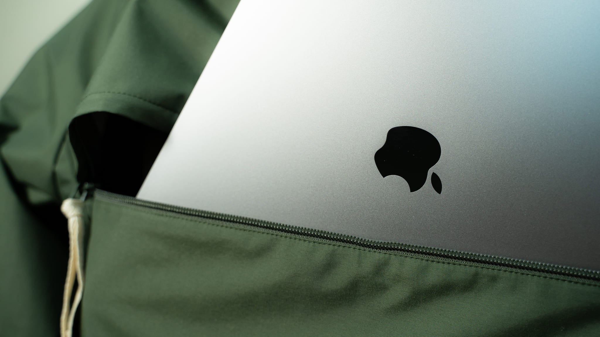 撥水マウンテンパーカー カーキ レディスフリーサイズ