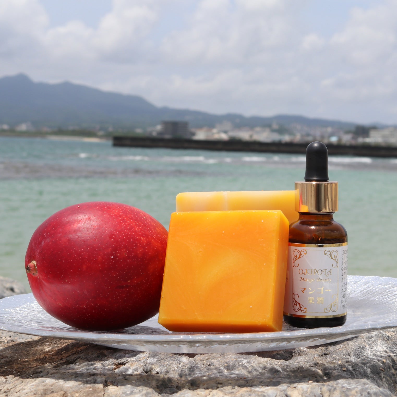 女性に喜ばれるギフトセット:マンゴー石鹸1個100g/マンゴー果潤1個30ml