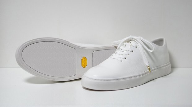 エコレザースニーカーPESS616 ホワイト サイズ10