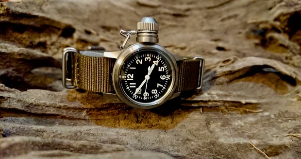 ブラウン腕時計 NATOストラップ各種