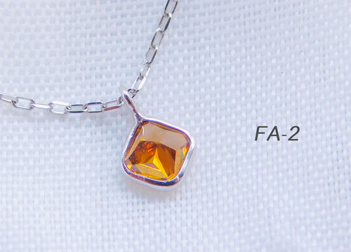 プラチナ アンティークカット ダイヤモンド ０.２１ct ネックレス
