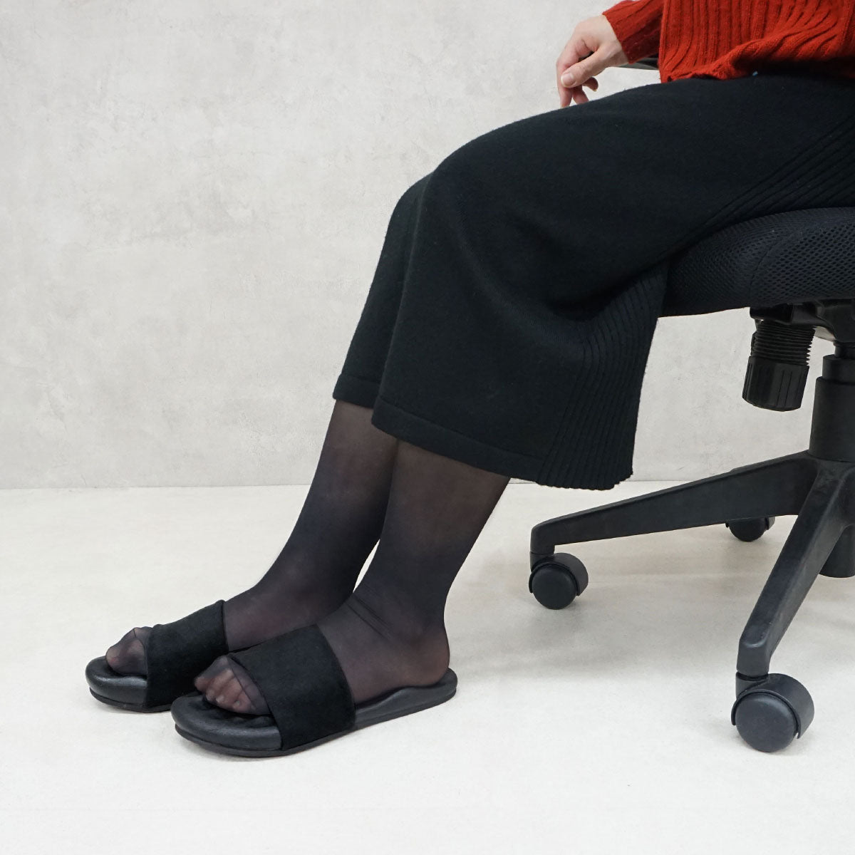100歳まで歩ける足を目指そう！足のトレーニングスリッパ「グーパー」日本製 (1足)