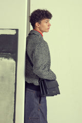 つい持ち歩きたくなる、大人のクロスバッグ。Genderless Bag (Black色)