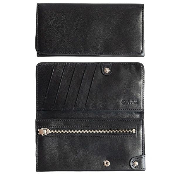 「どの長財布より小さく」目指し、薄く、使い勝手と容量にもこだわった究極の長財布