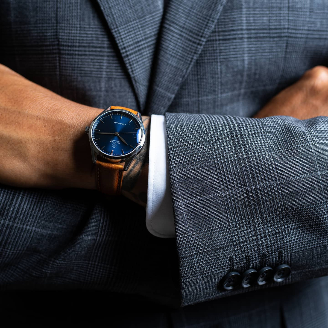 ハロークイーン 自動巻き時計 青色 腕時計アルク ブルー ハロークイーン 自動巻き時計 青色 腕時計アルク ブルー