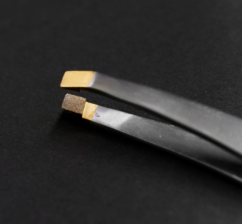 掴んだら離さない天然ダイヤモンドのピンセット「クラフテム