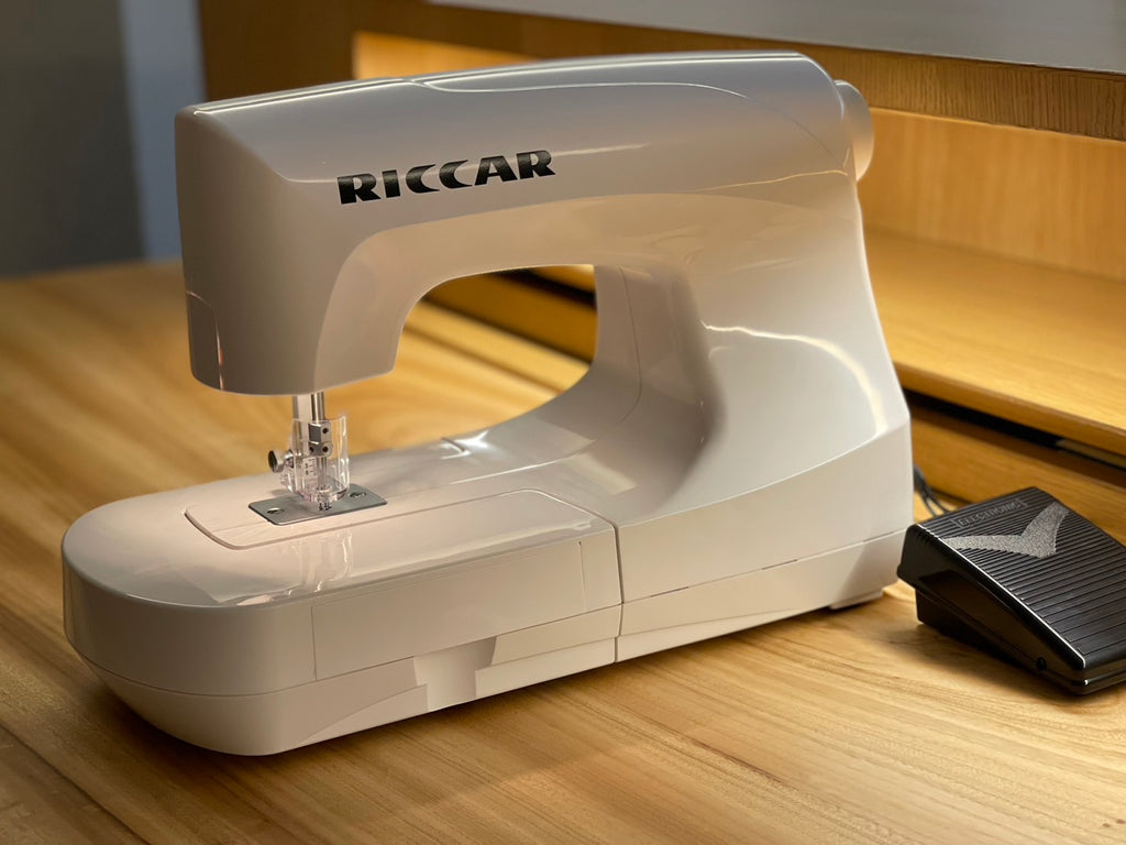 RICCAR(リッカー)ニードルパンチミシン「糸のいらない不思議なミシン
