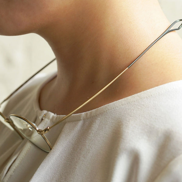 首に掛けられるお洒落なリーディンググラス（3カラー / 度数 +1.00～+