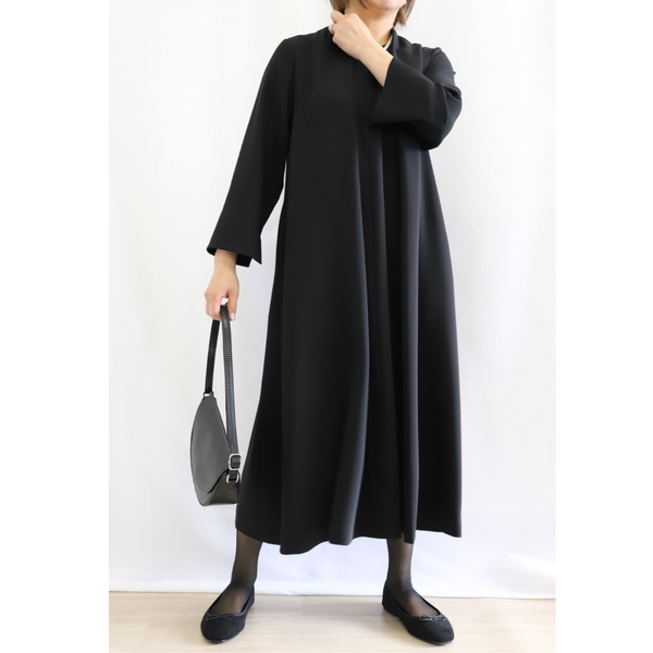 北欧、暮らしの道具店　シワになりにくいフォーマルワンピース　ネイビー　サイズM 私らしく、ハレの日を」シワになりにくいフォーマルワンピース