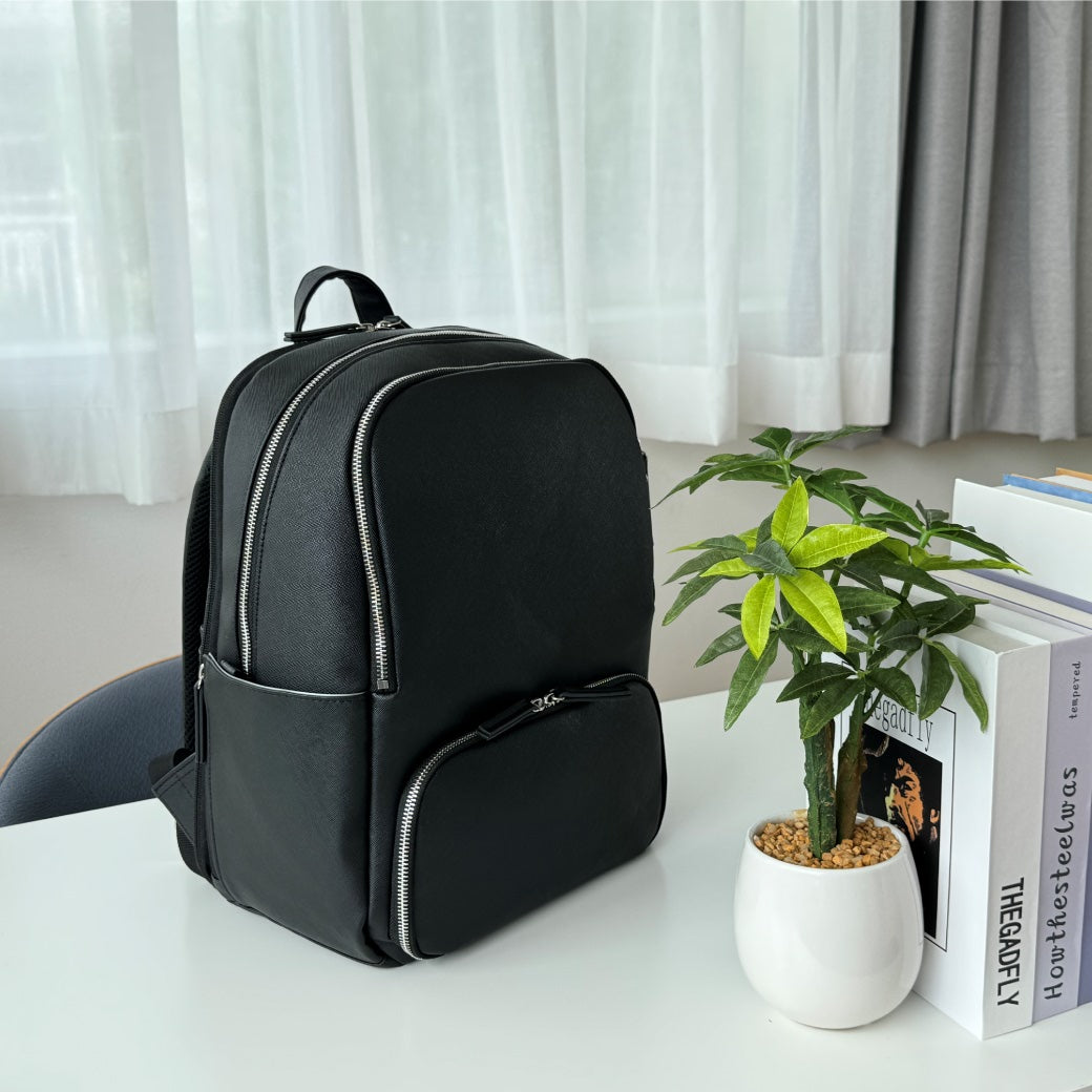２階建て構造で保冷保温スペース付リュック FLOORSACK