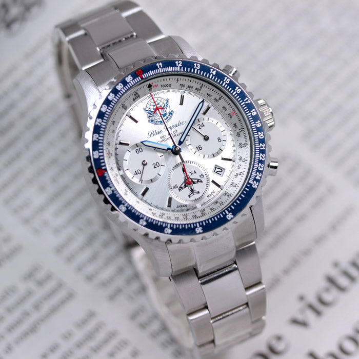 ブルーインパルス×日本製パイロットクロノグラフ腕時計！メンズウォッチ シルバー【空を翔ける航空用回転計算尺】
