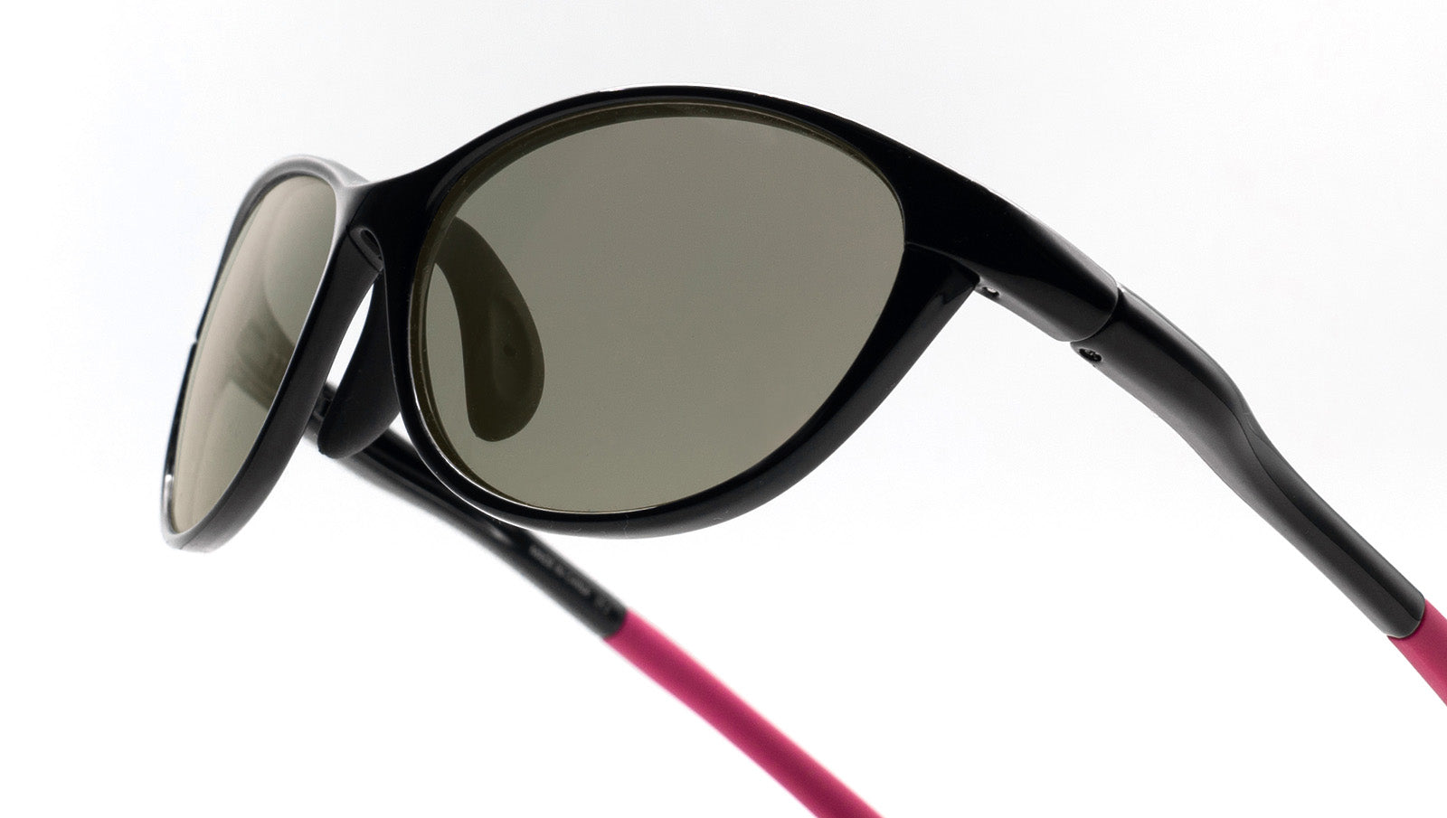 紫外線を徹底対策！目と肌にやさしいメラニン偏光レンズのアイケアスポーツサングラス　EF-S209M