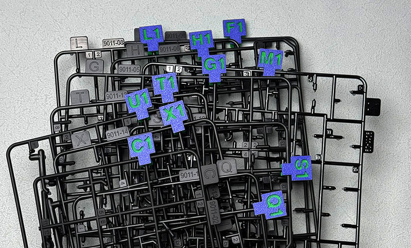 プラモデル作りの相棒、ランナー探す手間を軽減‐見やすい【ランナー識別クリップ】