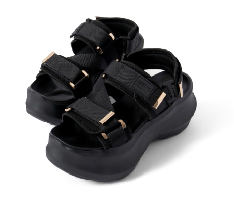 【ダイエットが続かない人へ】履いて歩いて、頑張らないから続けられる！振動サンダル