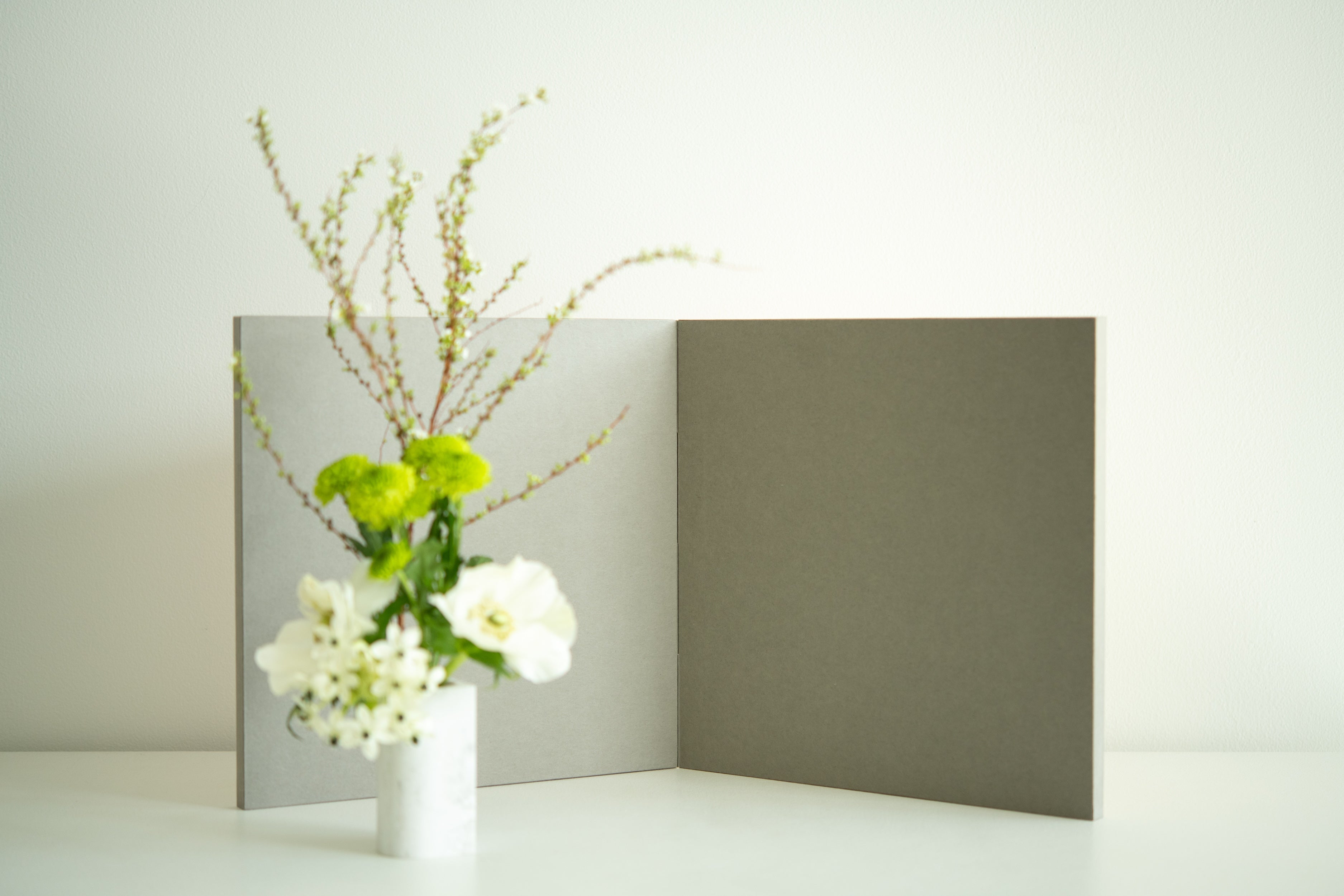 「折り畳めるひなかざり 扇-SENN-」