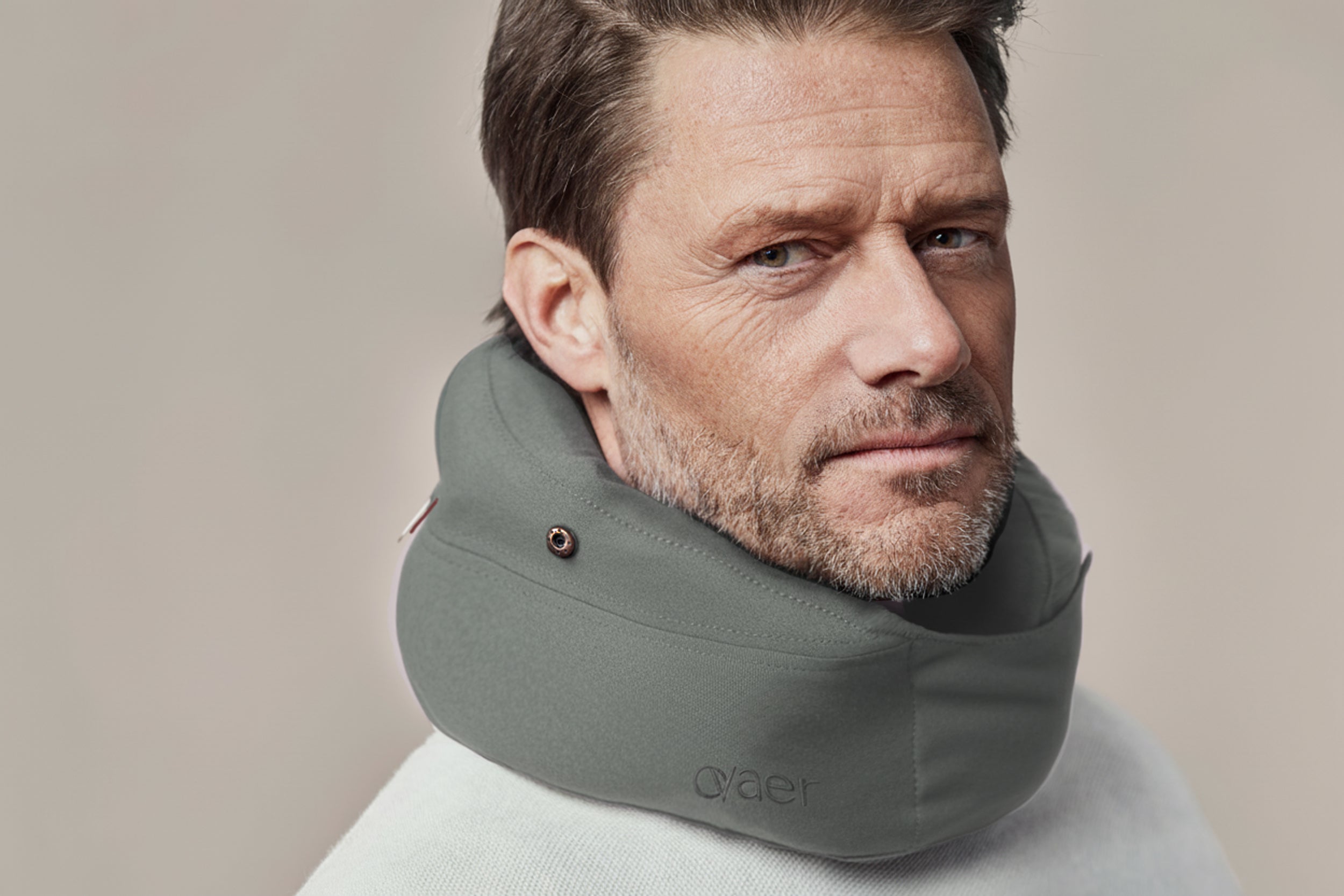 スウェーデン発ネックピロー【Ovaer】Tuscany Olive