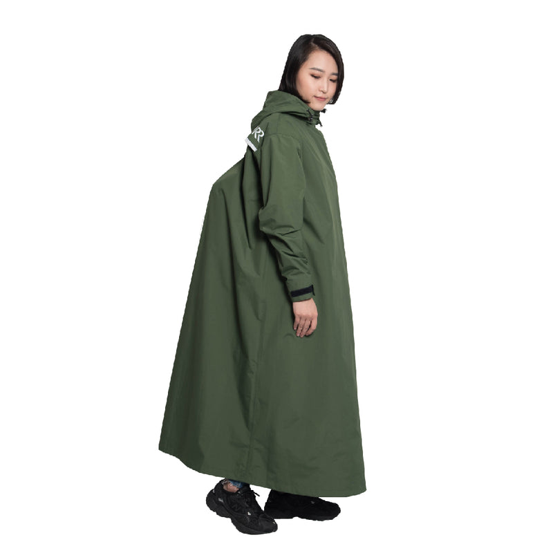 カーキグリーン Mサイズ／もう雨の日にイライラしない！とにかく濡れたくない人のための徹底防水レインコート