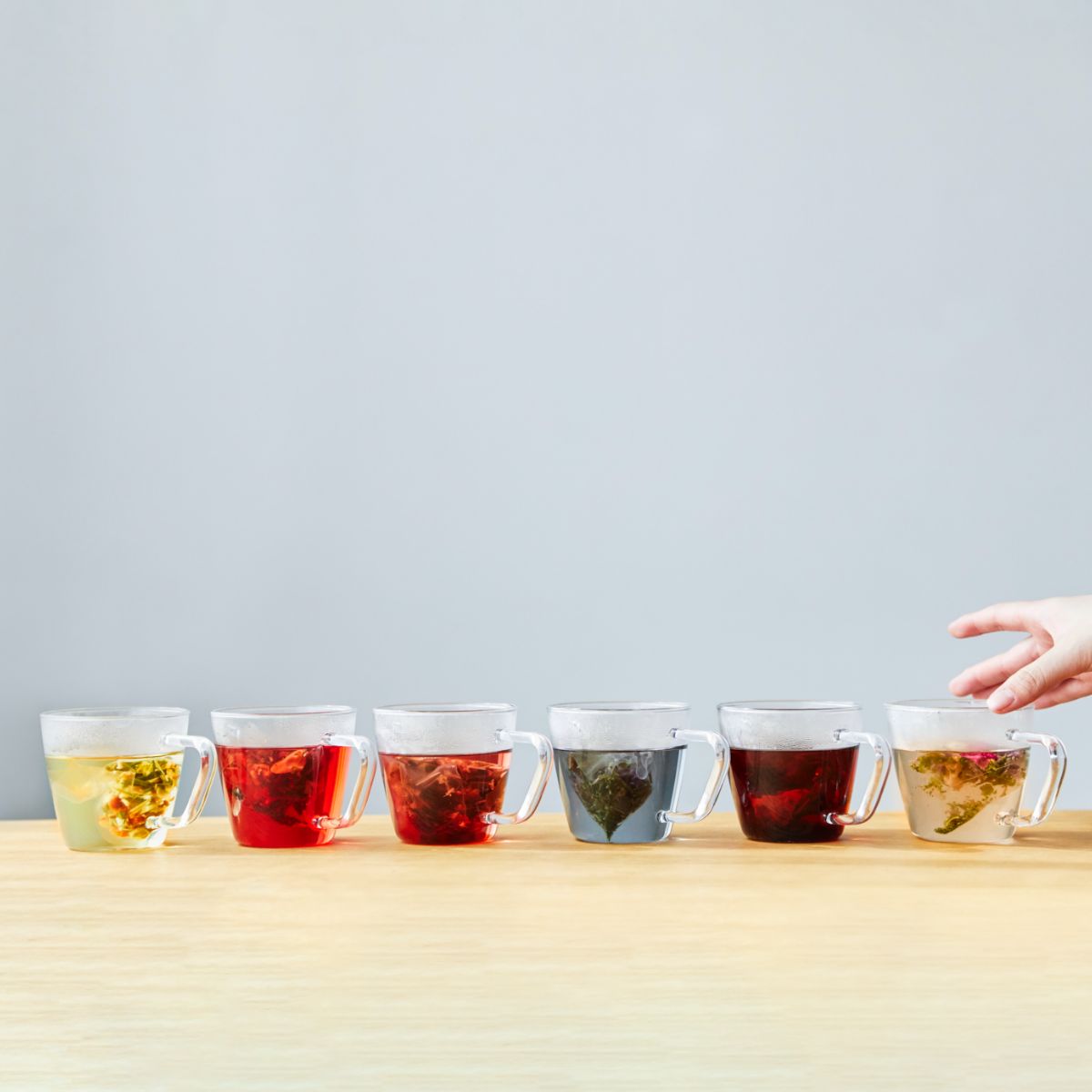 daytune. tea ノンカフェインクラフトハーブティー６種類セット（ティーバッグ６個入り）