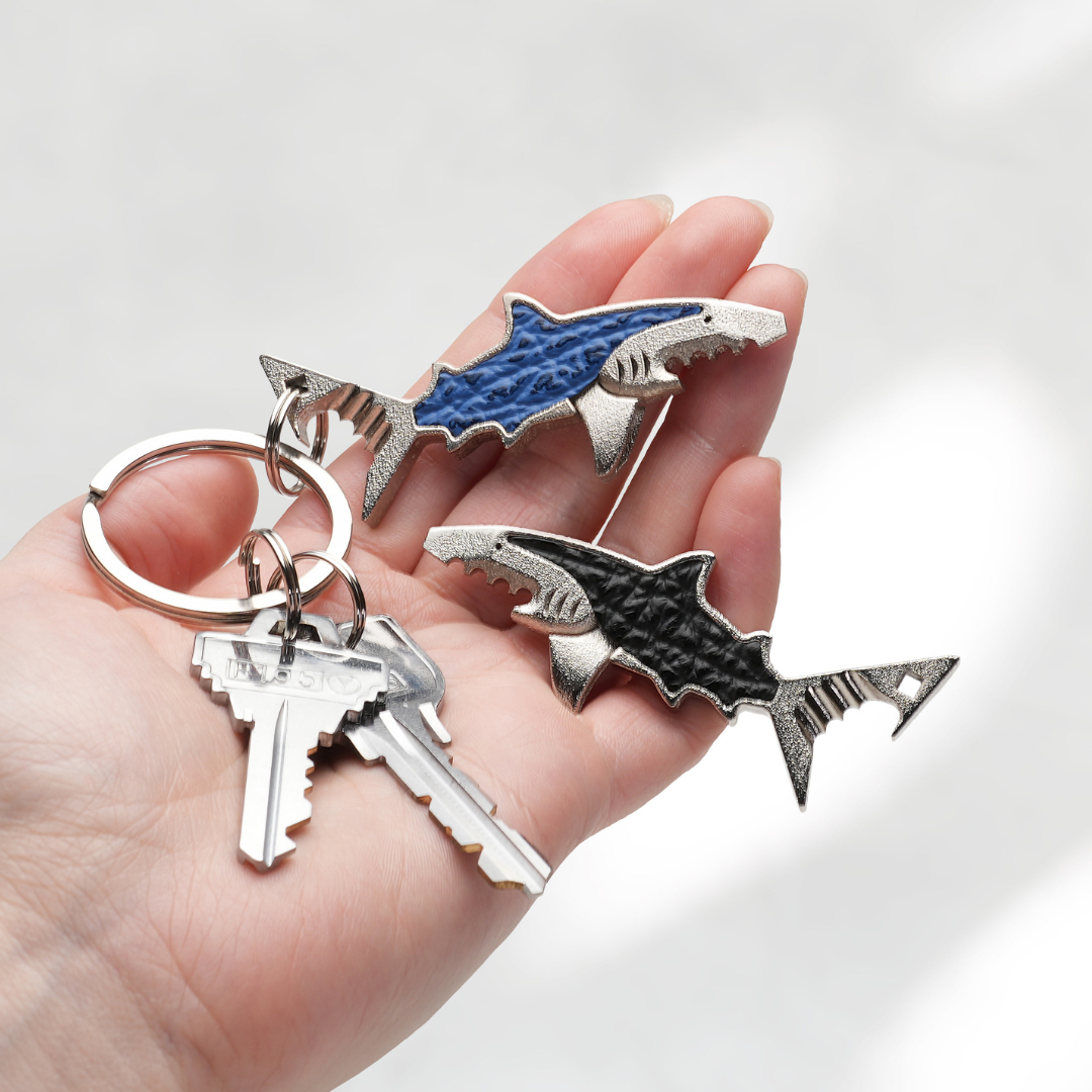 サメ革マルチツールのワトソン君 – Makuake STORE サメ革マルチツールのワトソン君 – Makuake STORE