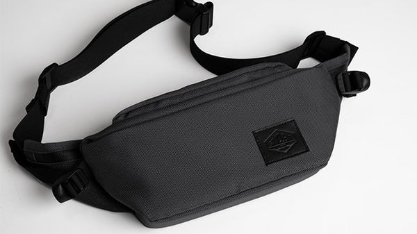 ペットボトル 貴重品も入ってズレないウエストバッグ ランナー