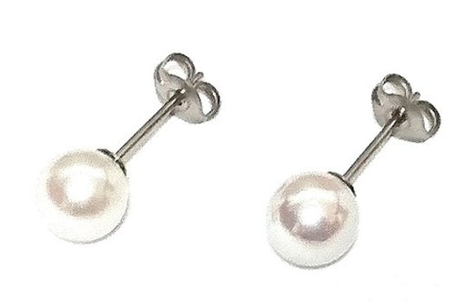 今年の新珠、照り巻きの綺麗なあこやパール８．５ｍｍ珠ＵＰチタン ピアス　送料込